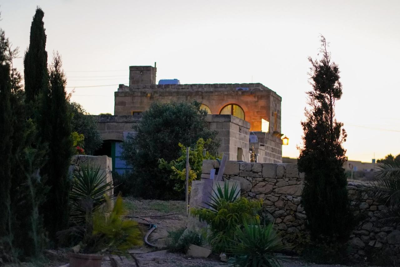 Sant Anton Tal-Qabbieza Farmhouse Villa Kerċem Eksteriør billede